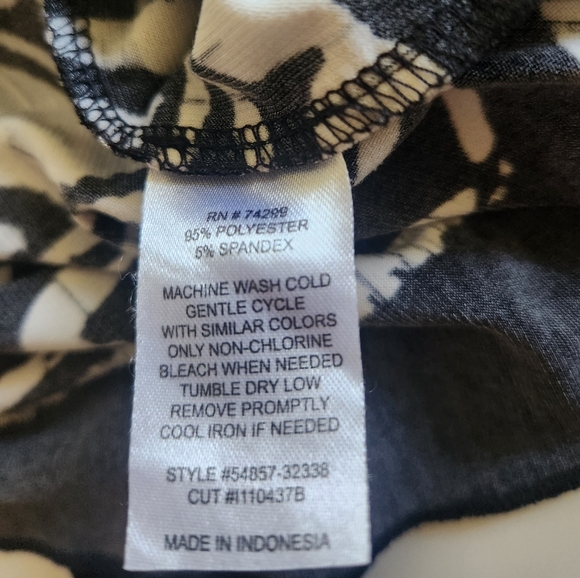 Enfocus V-Neck EUC Size 10 Black Mini Dress - Picture 6 of 13